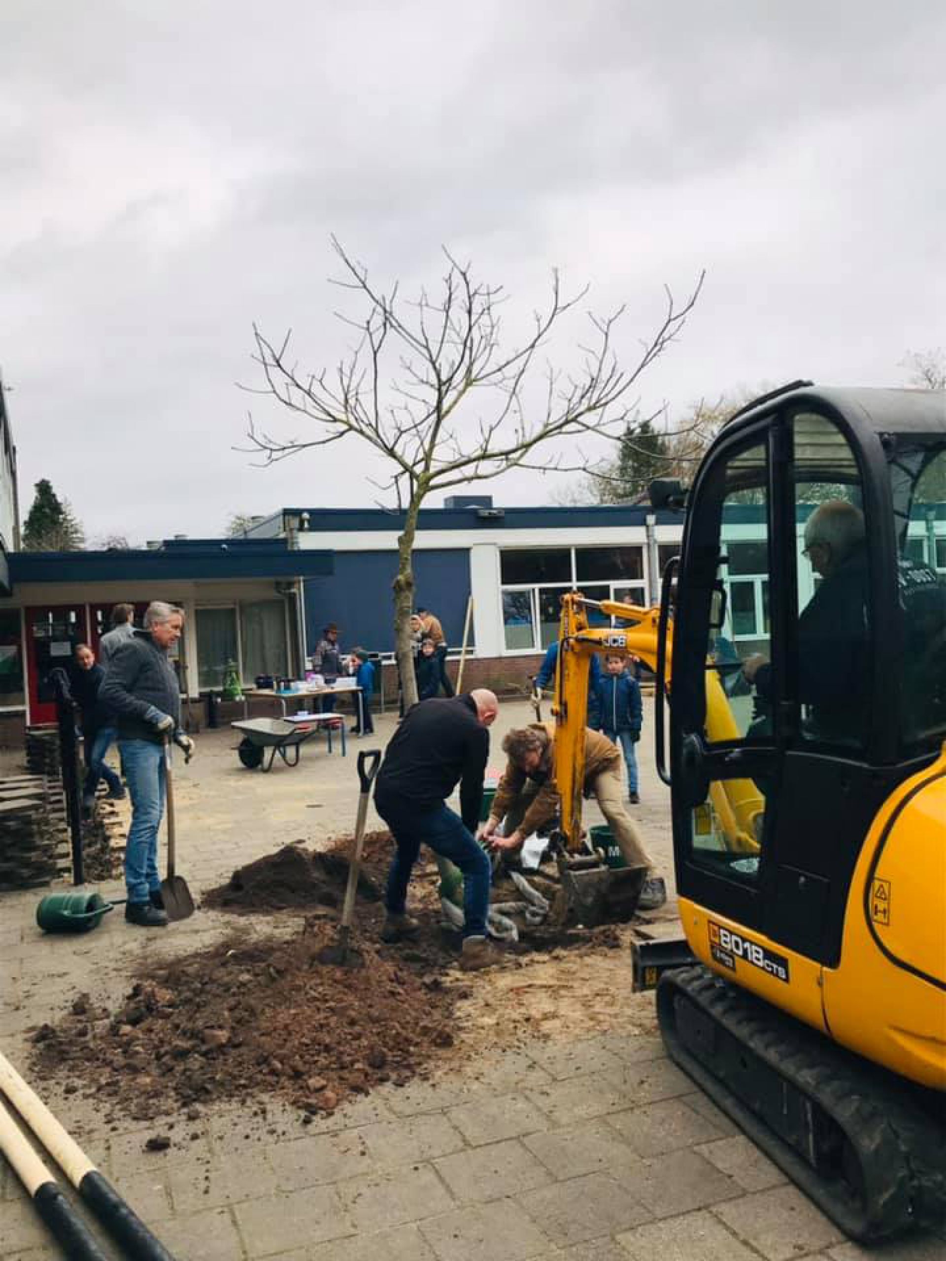 Grote stap in Groen Schoolplein IKC Erve Hooyerinck