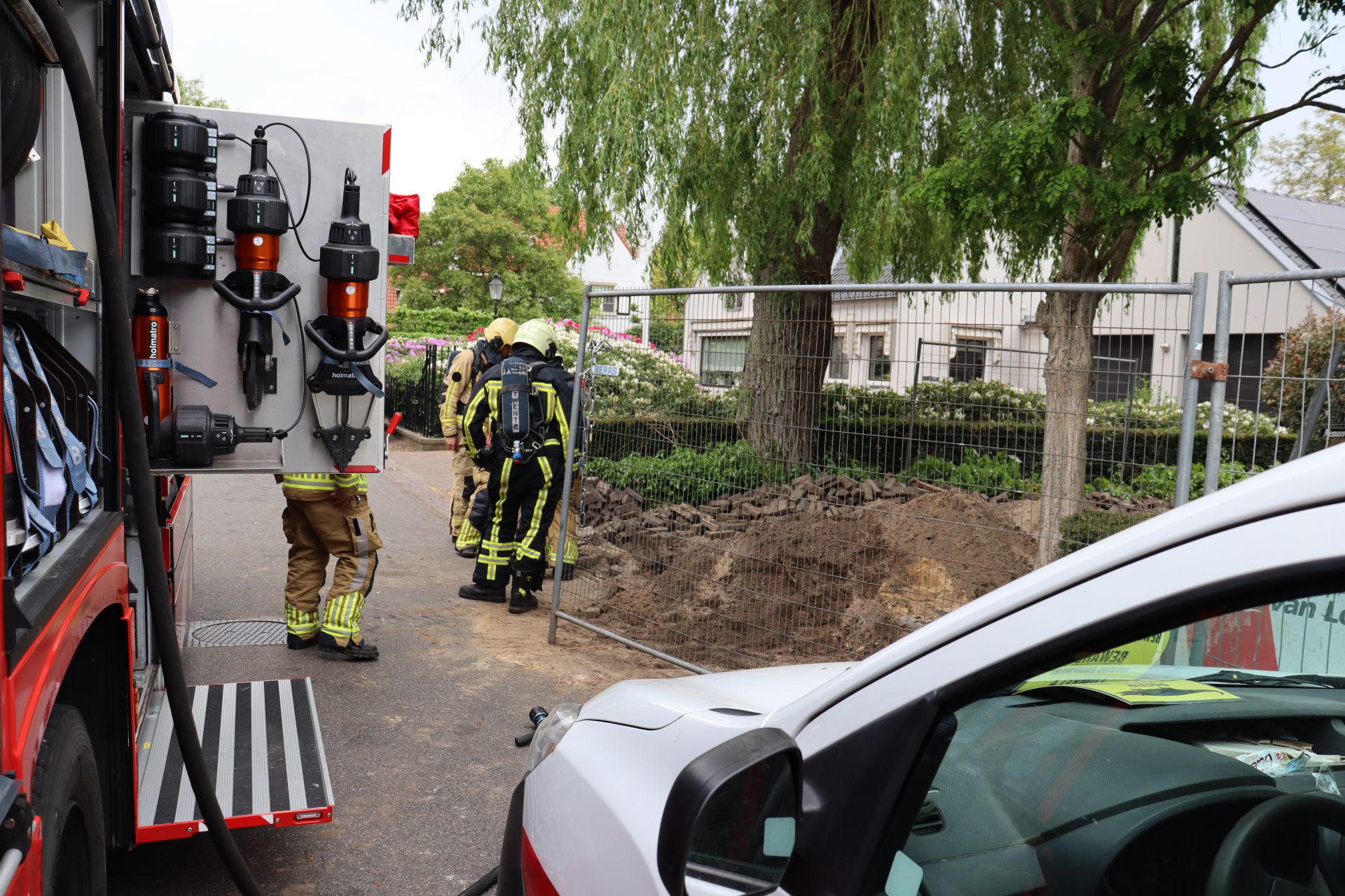 Brandweer rukt uit voor gaslek aan Dr. Gewinstraat Delden