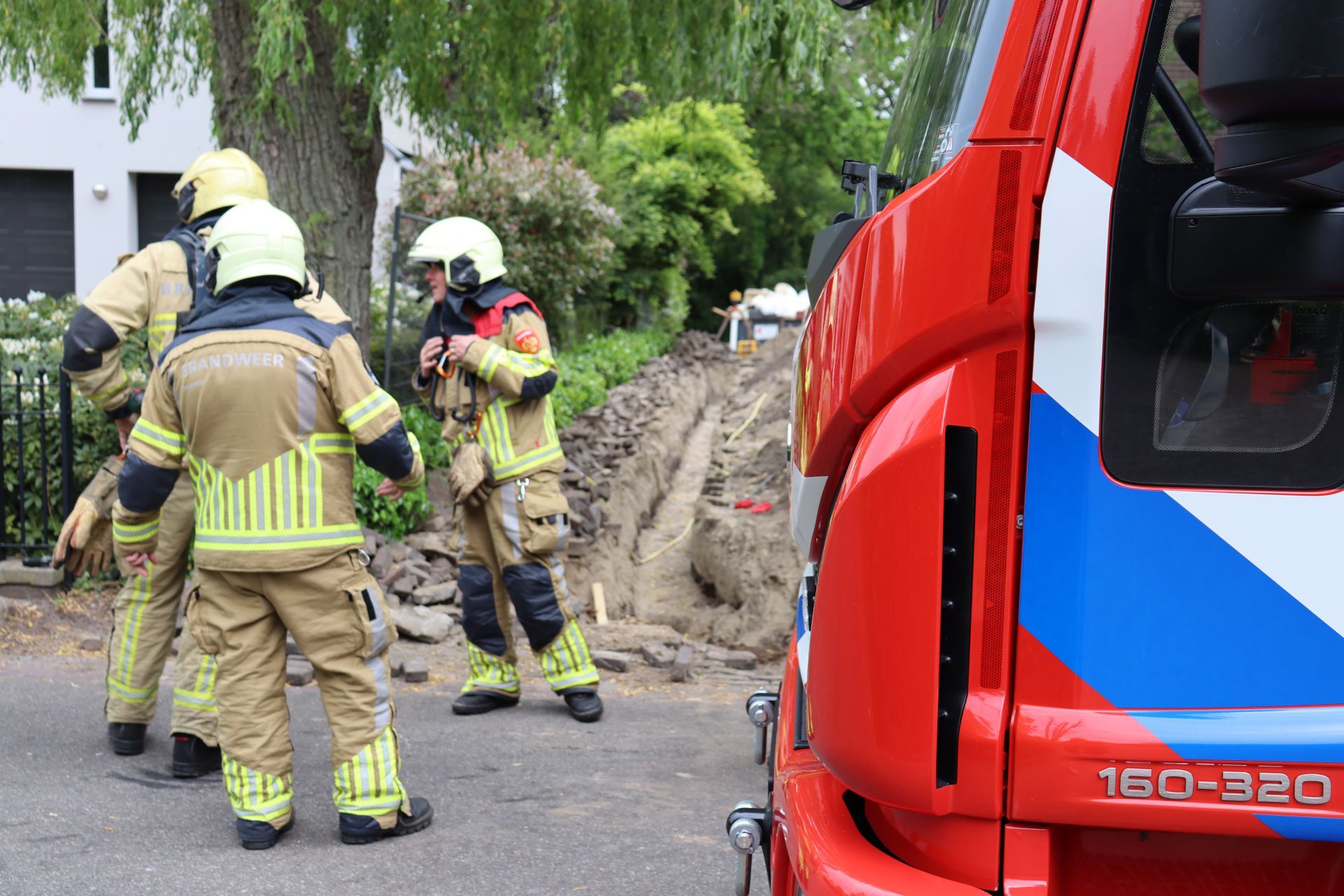 Brandweer rukt uit voor gaslek aan Dr. Gewinstraat Delden