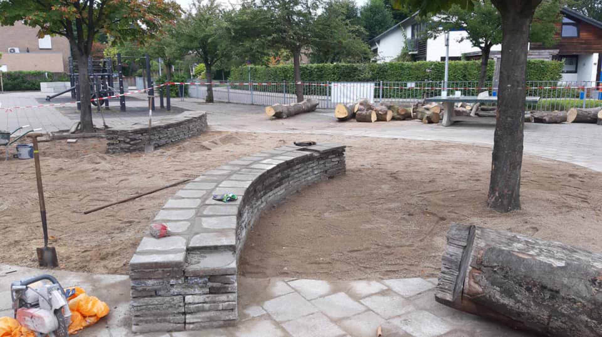 Opening groen schoolplein Erve Hooyerinck op 13 oktober