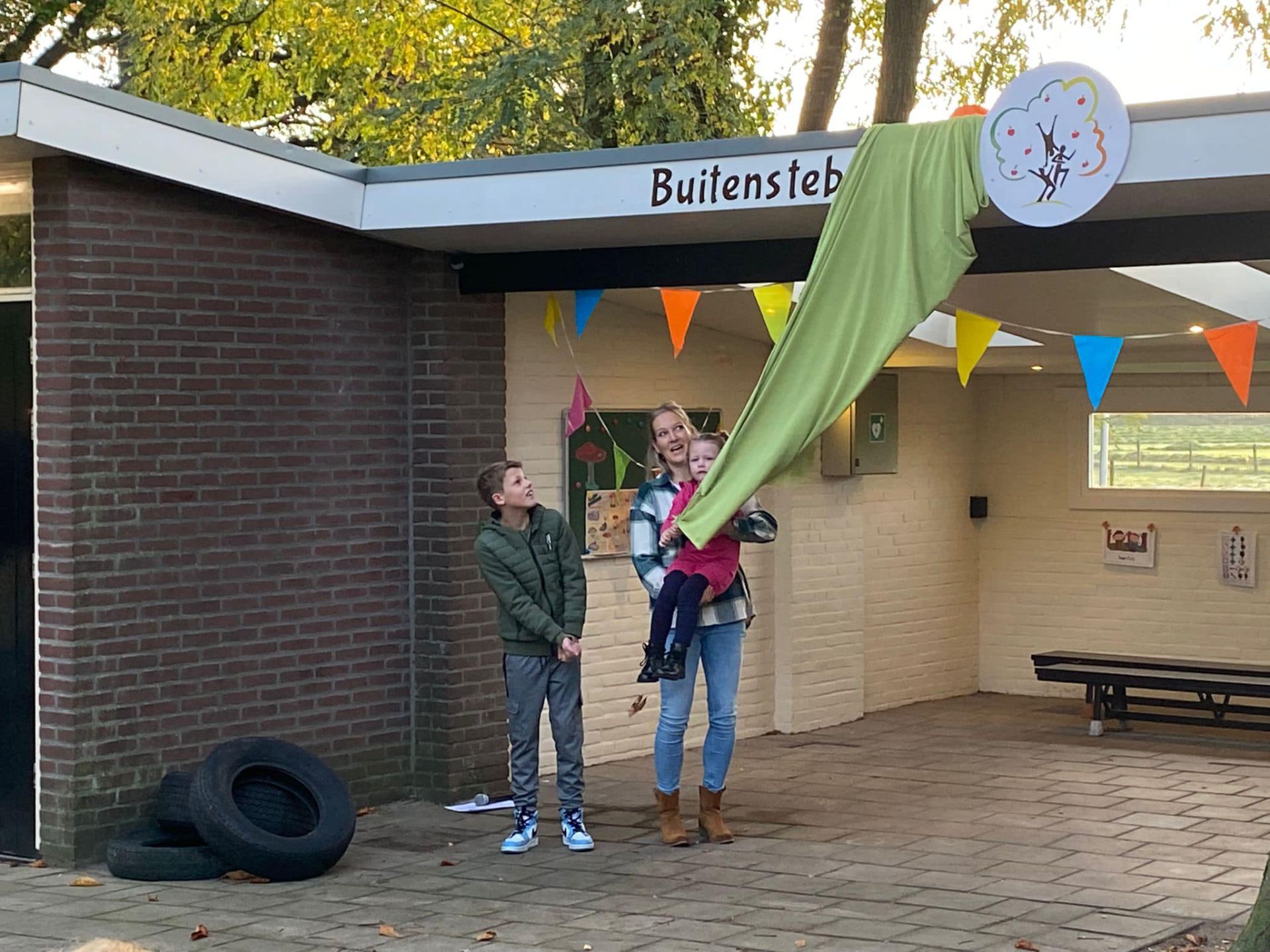 Leslokaal in buitenlucht maakt buitenonderwijs op Wiene compleet