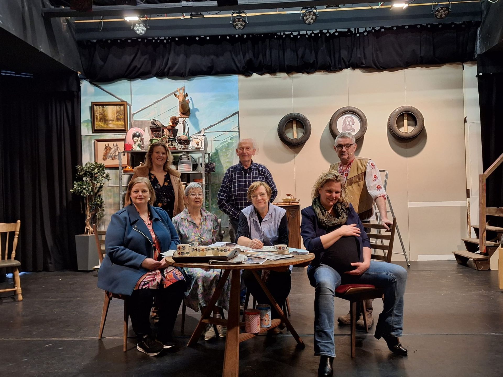 Kwekweschudders brengen &lsquo;Lucy&rsquo;s baby&rsquo; nog twee keer op de planken van Stadscentrum het Parochiehuis in Delden