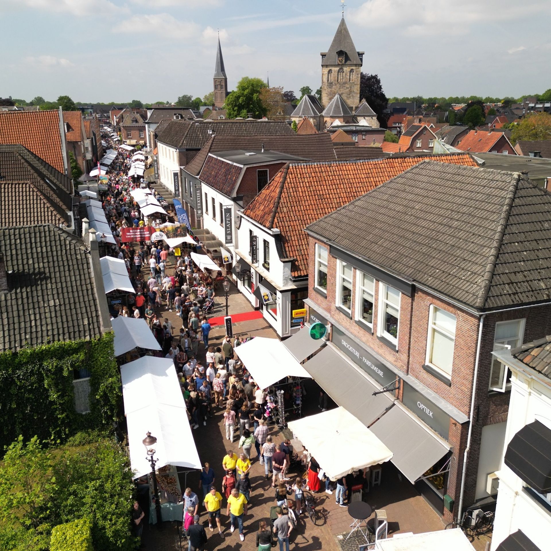 Winkelplezier, live muziek en smakelijke lekkernijen tijdens Hemels Mooi Delden