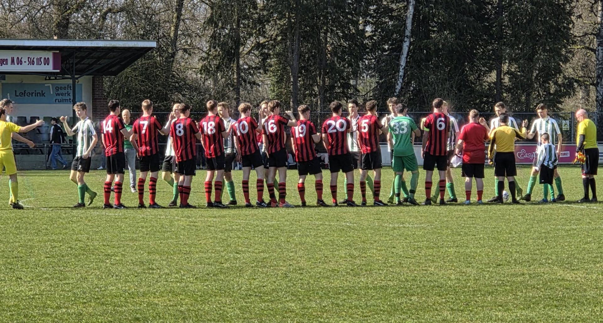 Rood Zwart verliest aansluiting met top door late gelijkmaker Haaksbergen