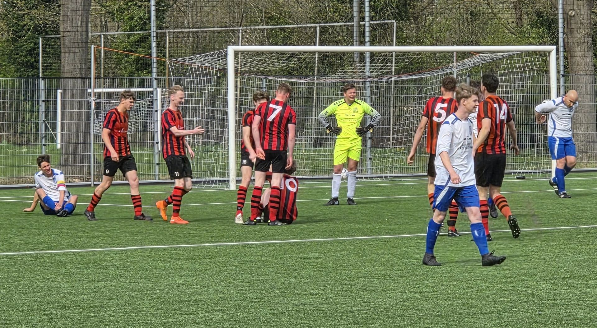 Super Sunday Rood Zwart bij Diepenheim