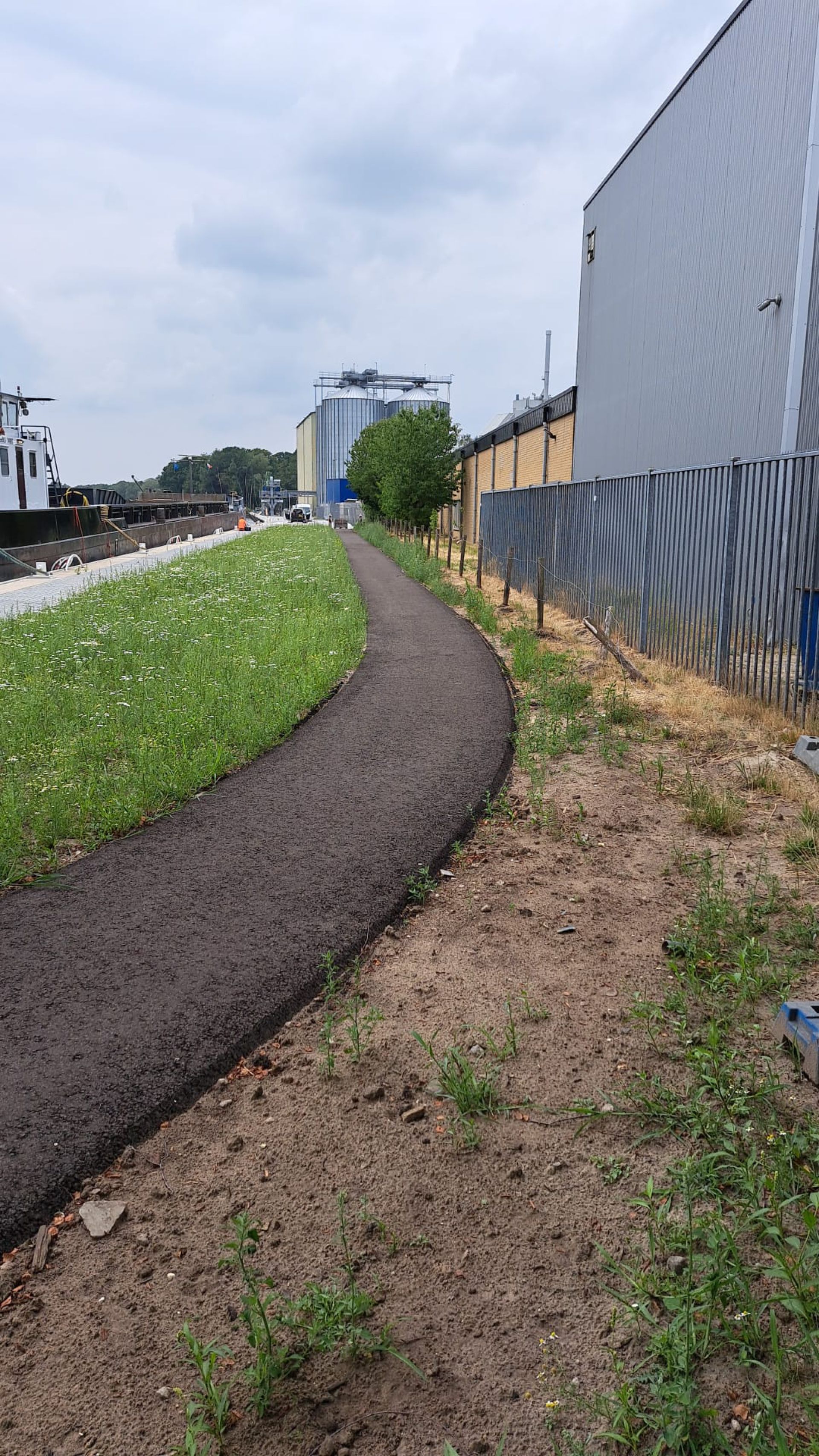 Fietspad onder Annabrug hersteld maar onduidelijkheid over opening