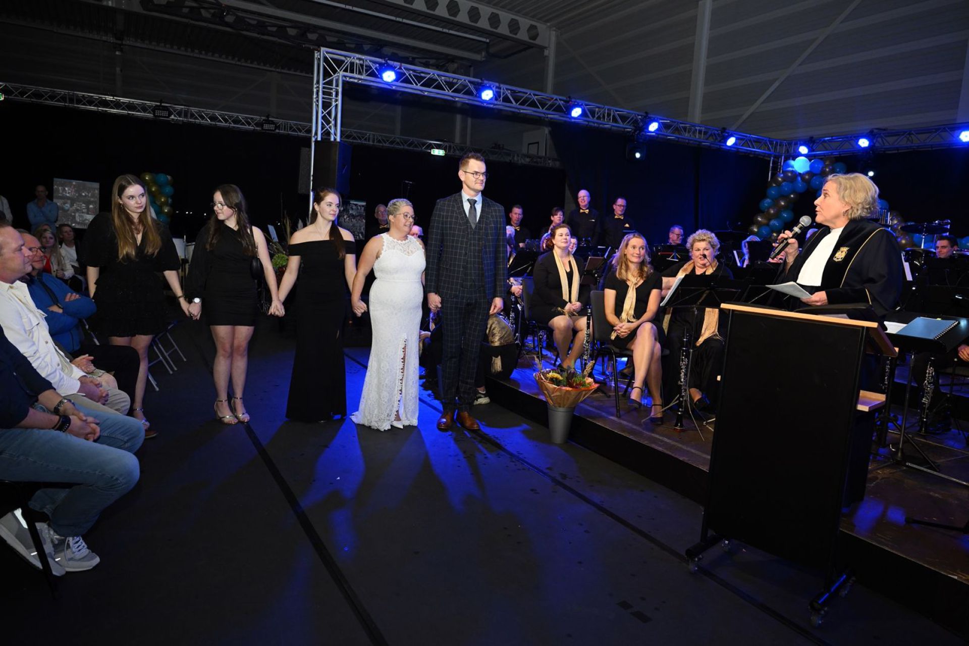 Verrassingshuwelijk tijdens jubileumconcert Amicitia