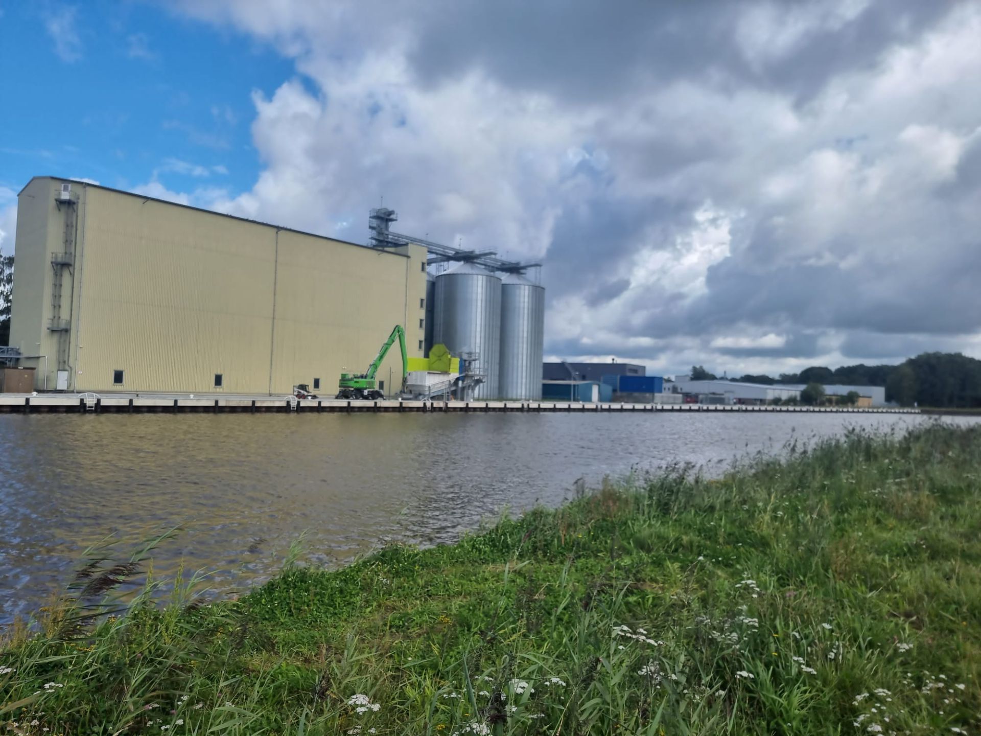 ForFarmers en omwonenden voor rechter om stankoverlast in Delden