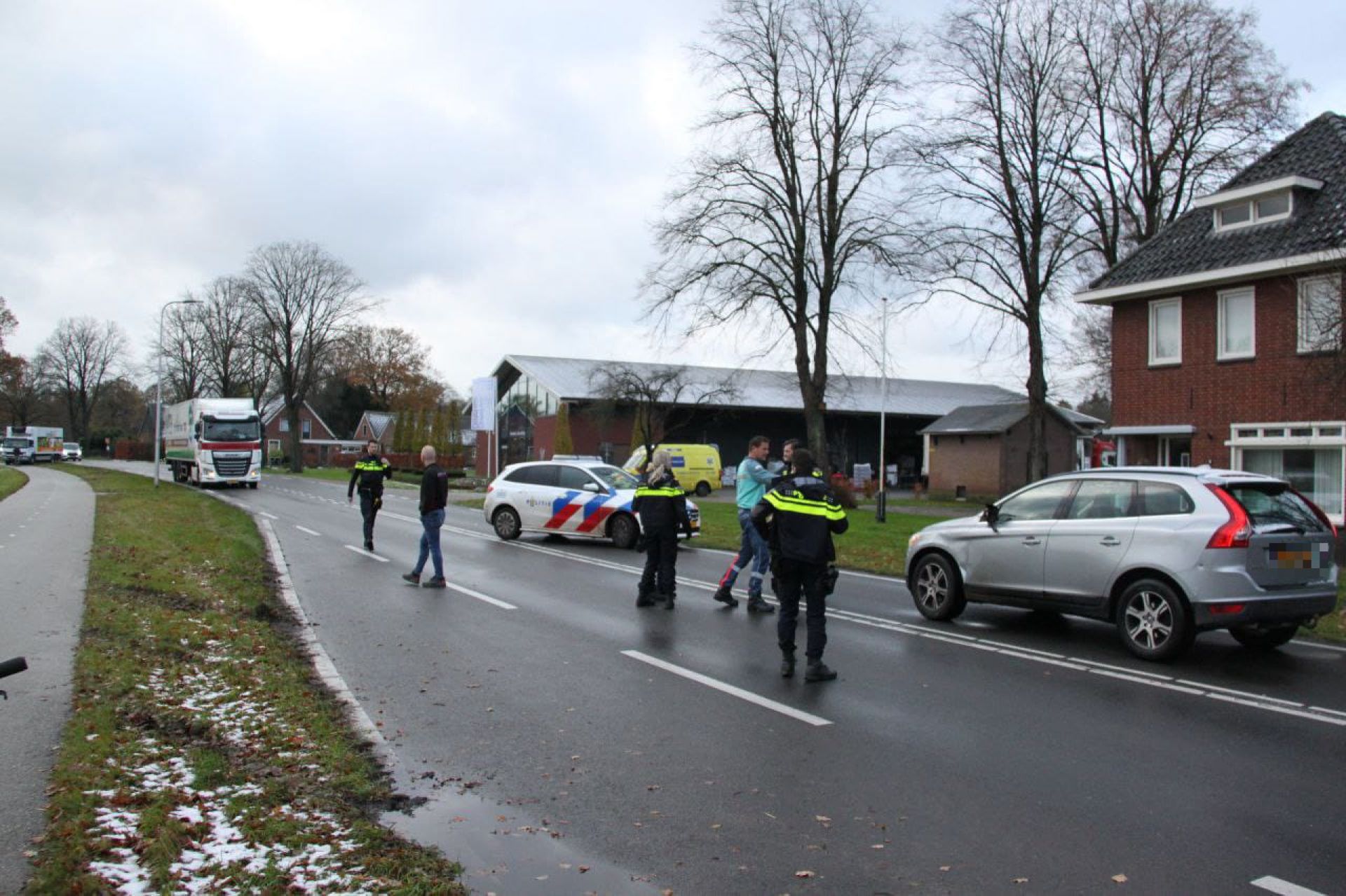 Fietser aangereden op N740 tussen Delden en Bentelo