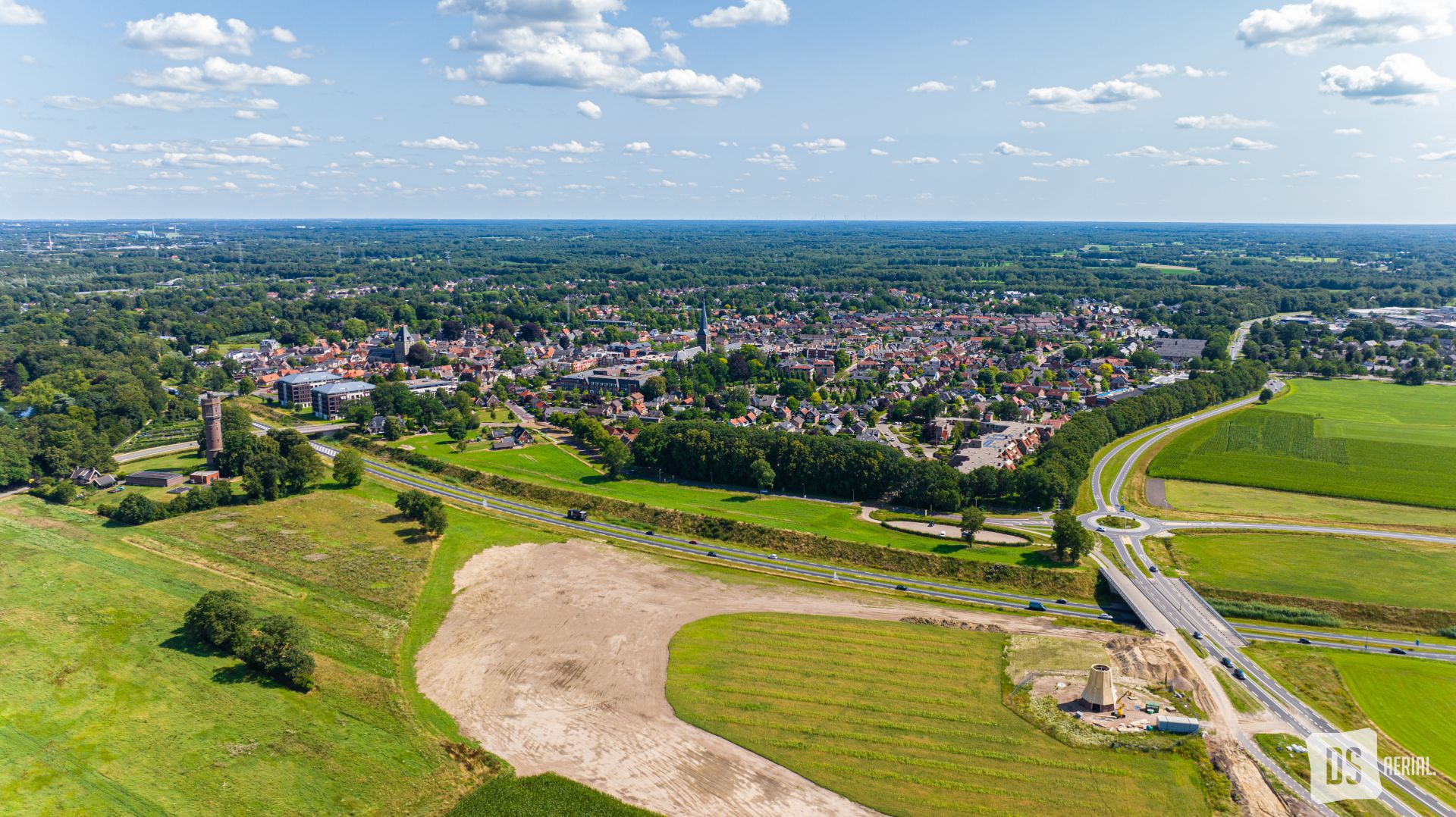 Dronefoto's: Bouw Eschmolen Delden in vogelvlucht