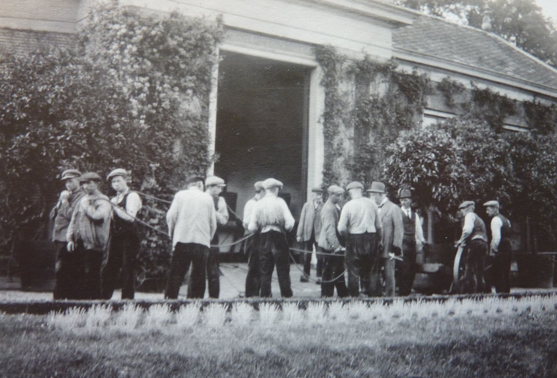 De geschiedenis van Delden in Beeld - Verhuizing citrusbomen in 1924