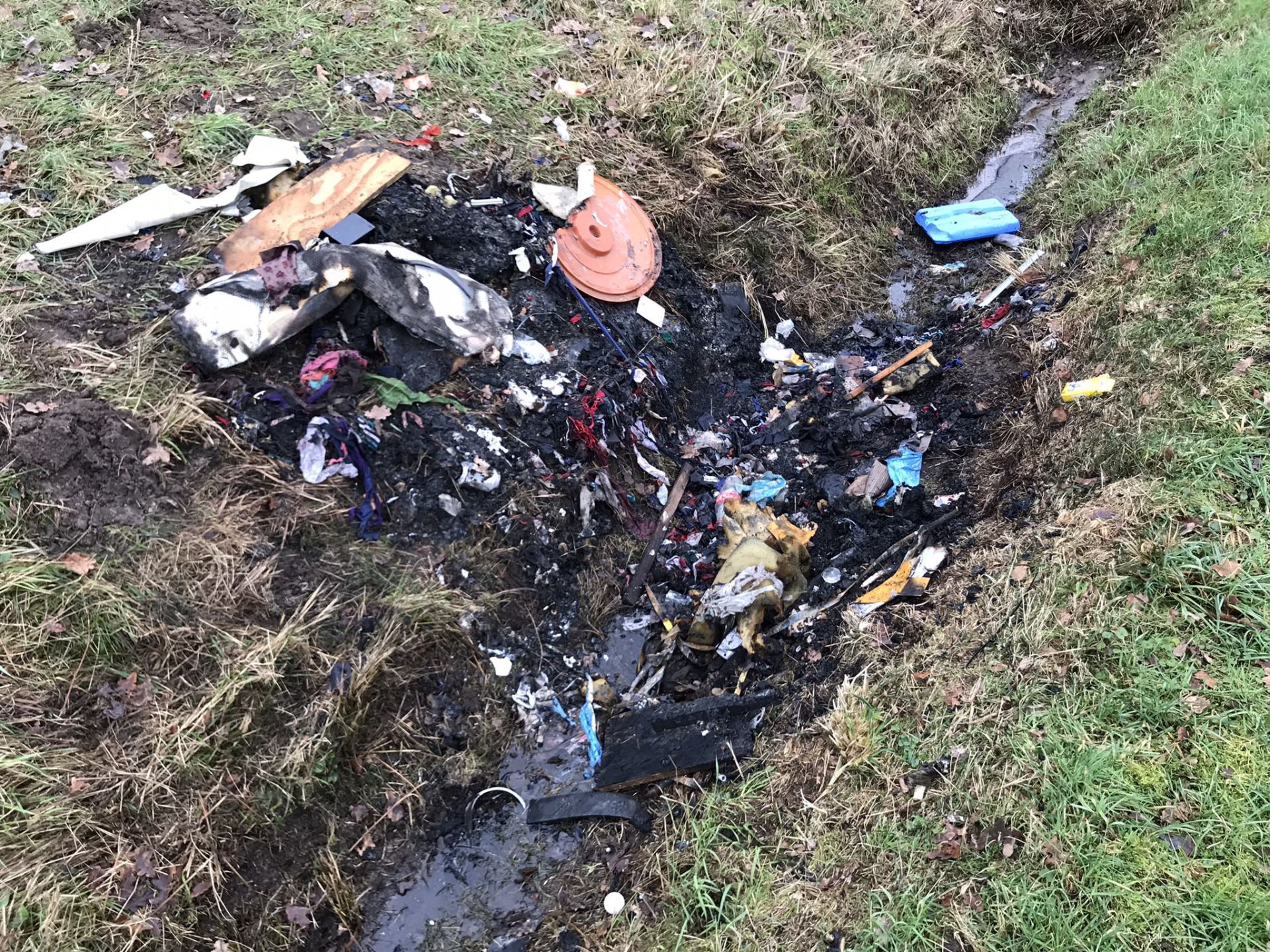 Weer afvaldump in buitengebied Delden