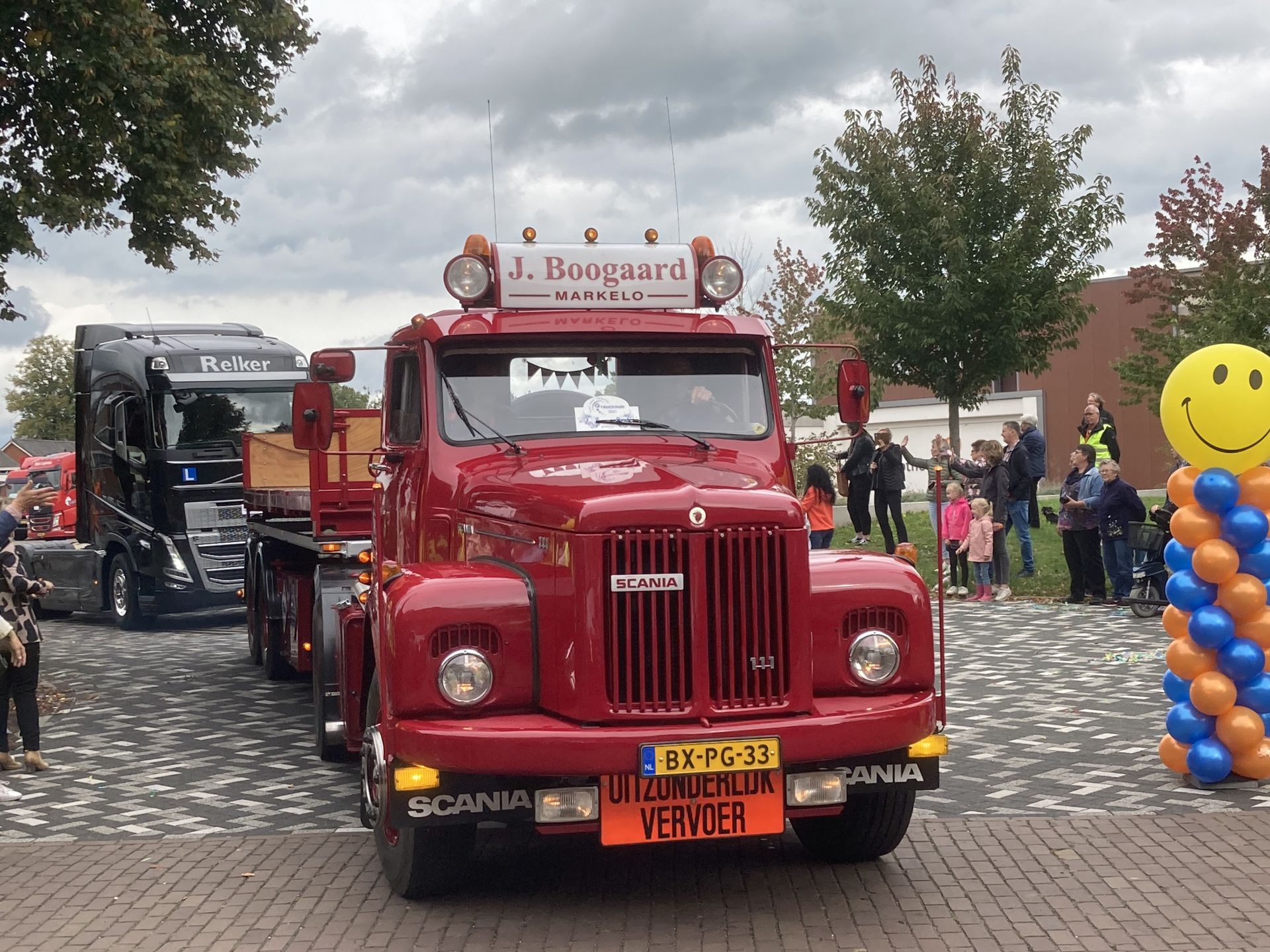 Lint met vrachtwagens trekt weer door Delden: Truckrun Hof van Twente viert eerste lustrum 