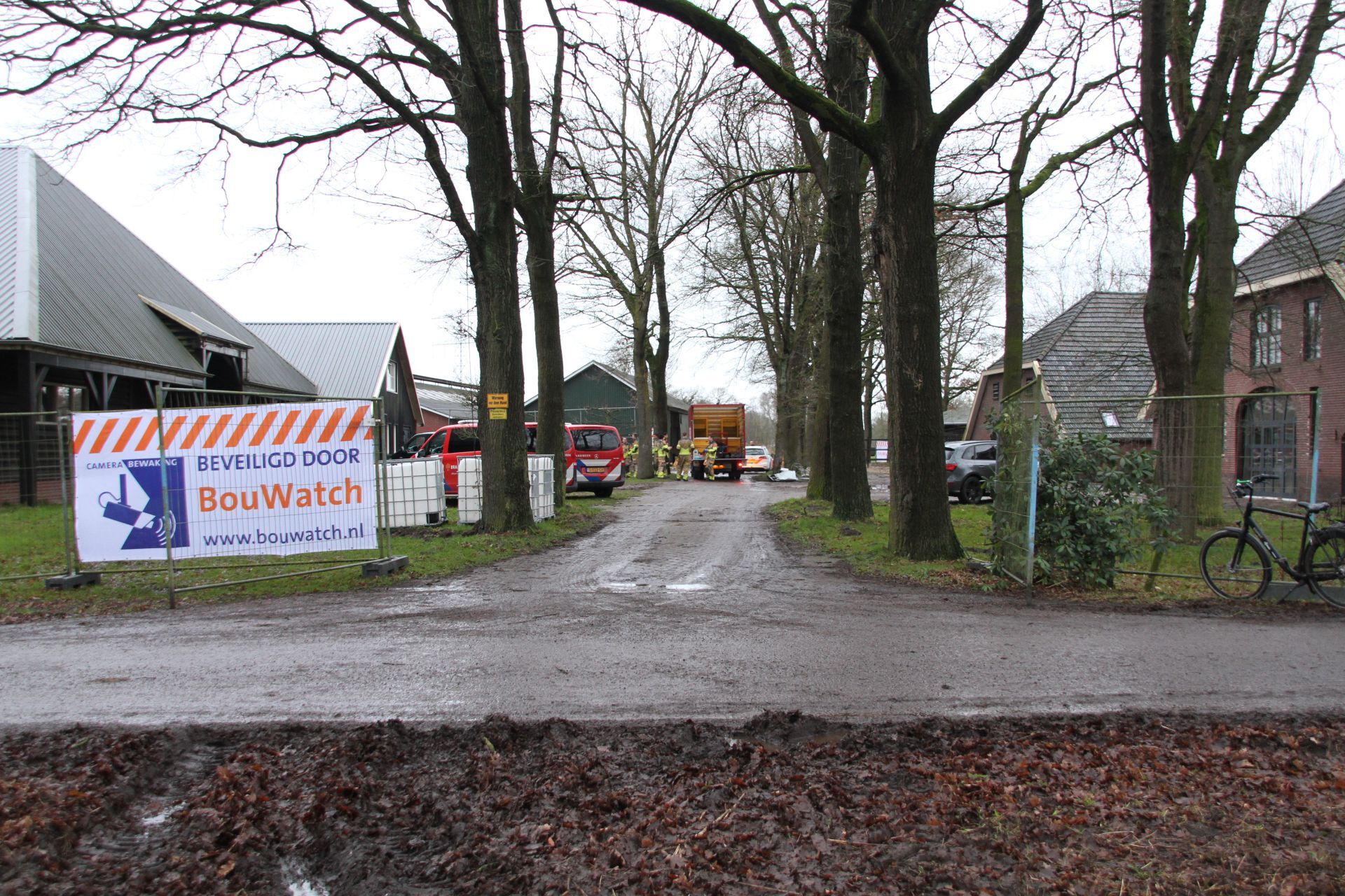 Mogelijk drugslab aangetroffen in schuur aan Loofrietweg in Ambt Delden