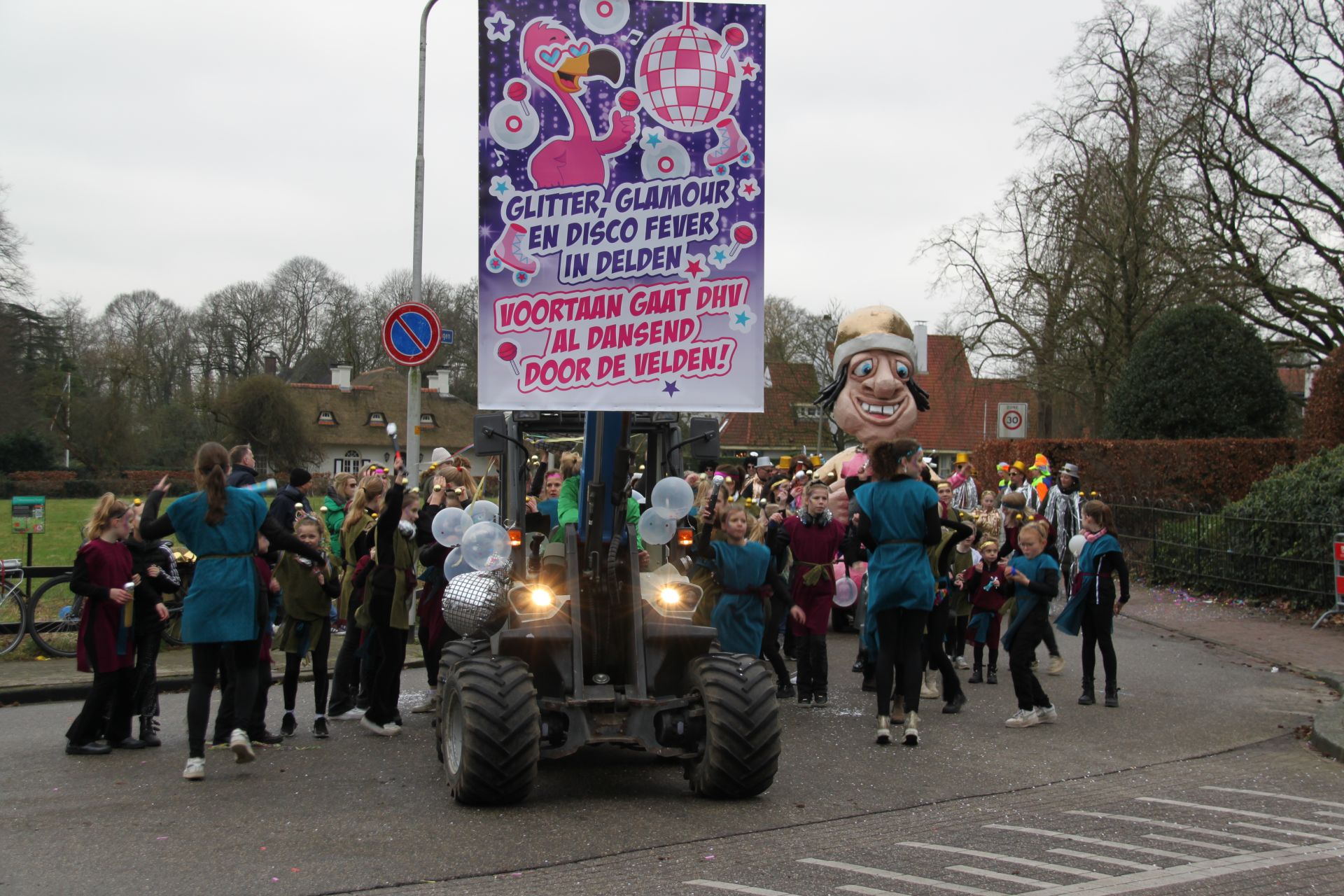 Het Kindercarnaval in Delden leeft als nooit tevoren: &lsquo;Het enthousiasme bij iedereen is groot&rsquo;