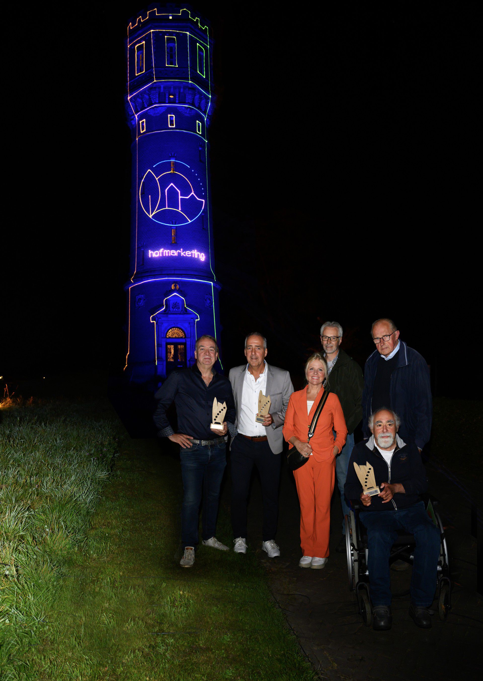 Update: Video van licht en lasershow op Watertoren Delden