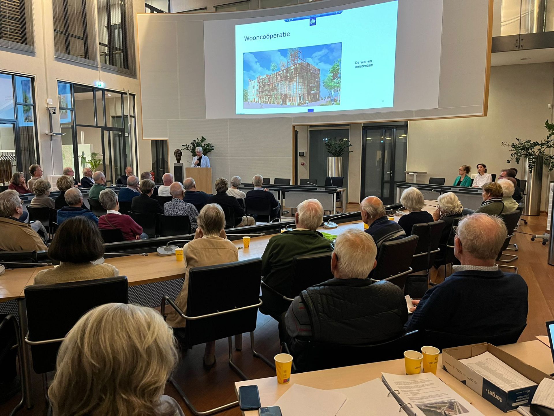 Gemeente onderzoekt collectieve woonvormen: '​Veel interesse in concept Noabershof'