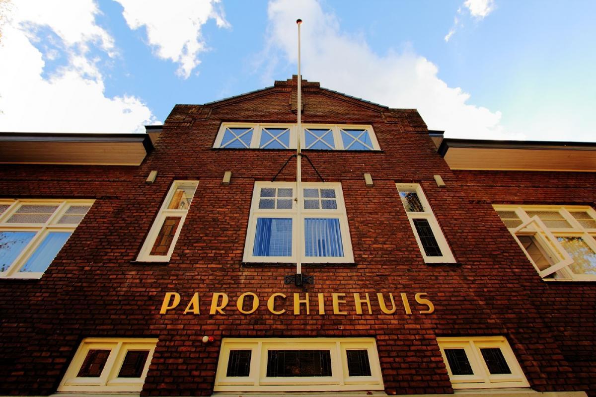 ​'Drukste week ooit op Deldens podium Stadscentrum Parochiehuis'