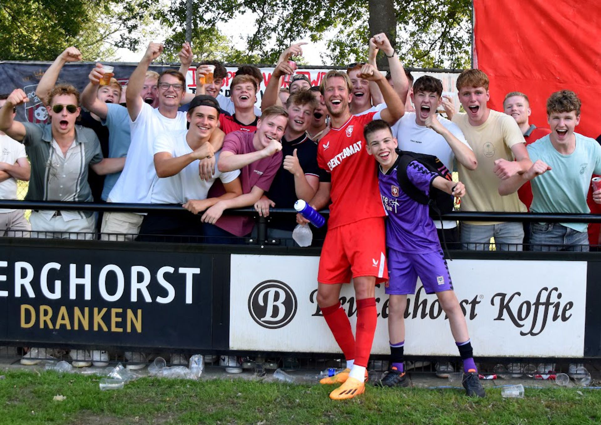 Ingezonden: Rood Zwart &ndash; FC Twente: topdag ondanks dikke nederlaag