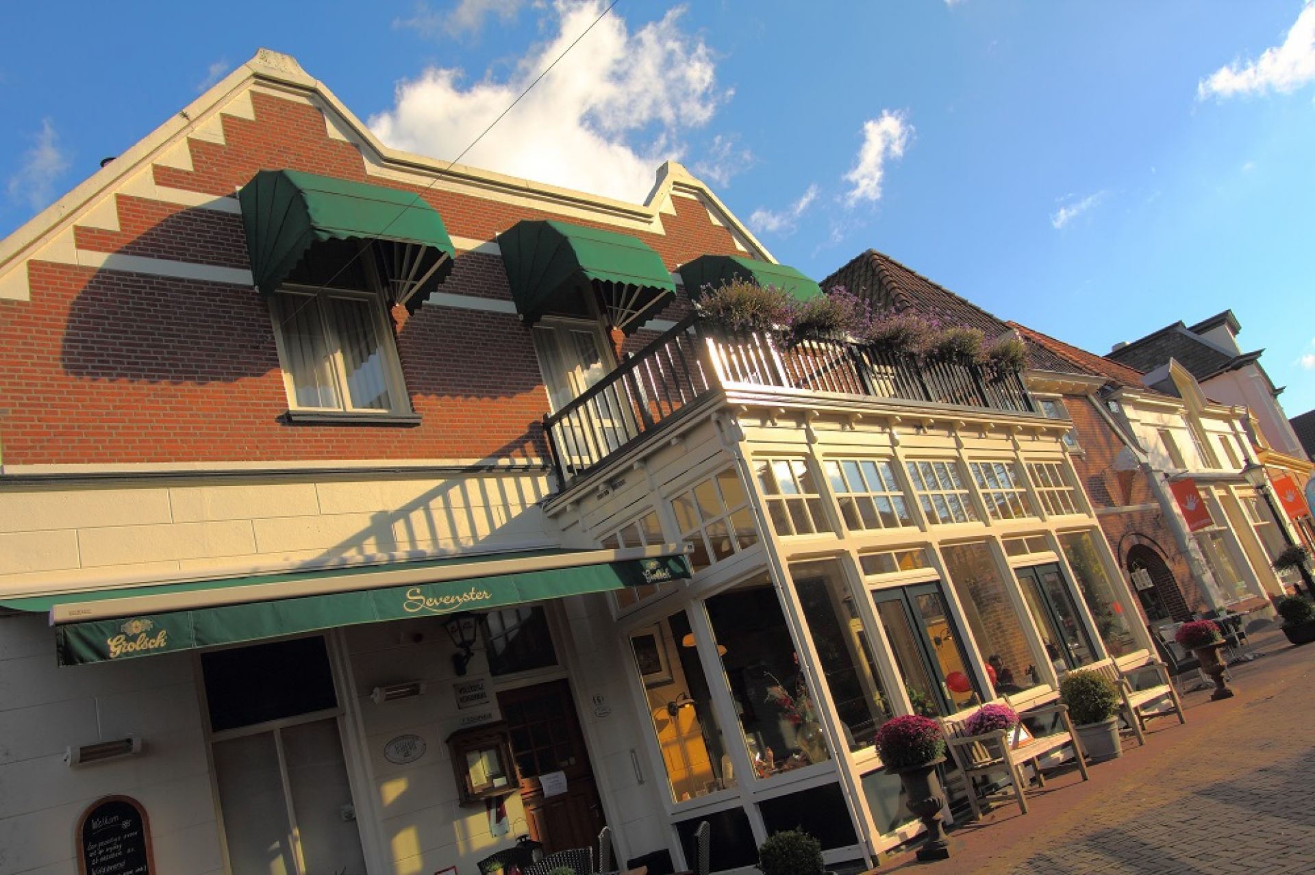 Eigenaren Hotel Restaurant Sevenster balen van nep-pagina op Facebook