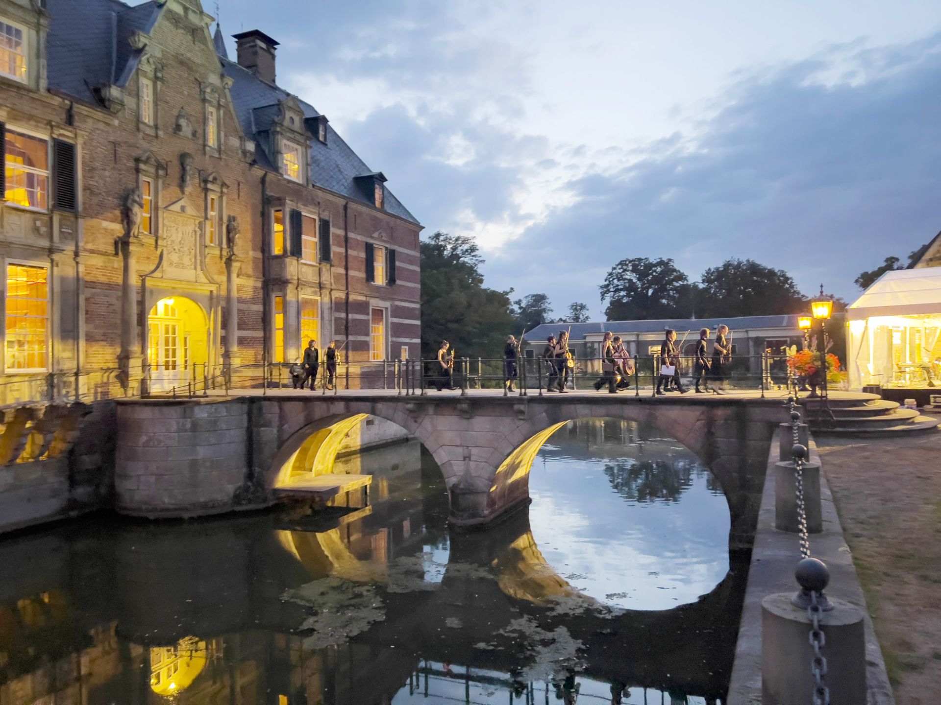 Tuinen van Twickel, kasteel en Oude Blasius weer decor van openingsweekend Stiftfestival