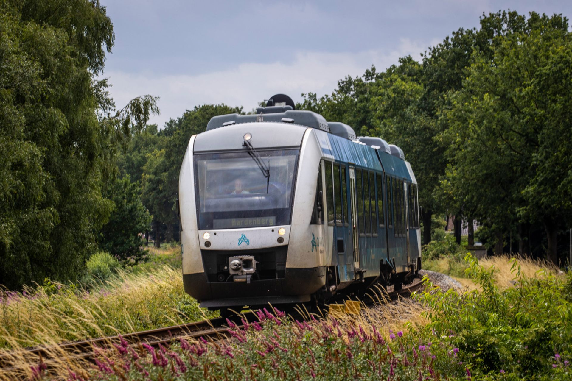 Seinen op groen voor elektrische trein langs Delden