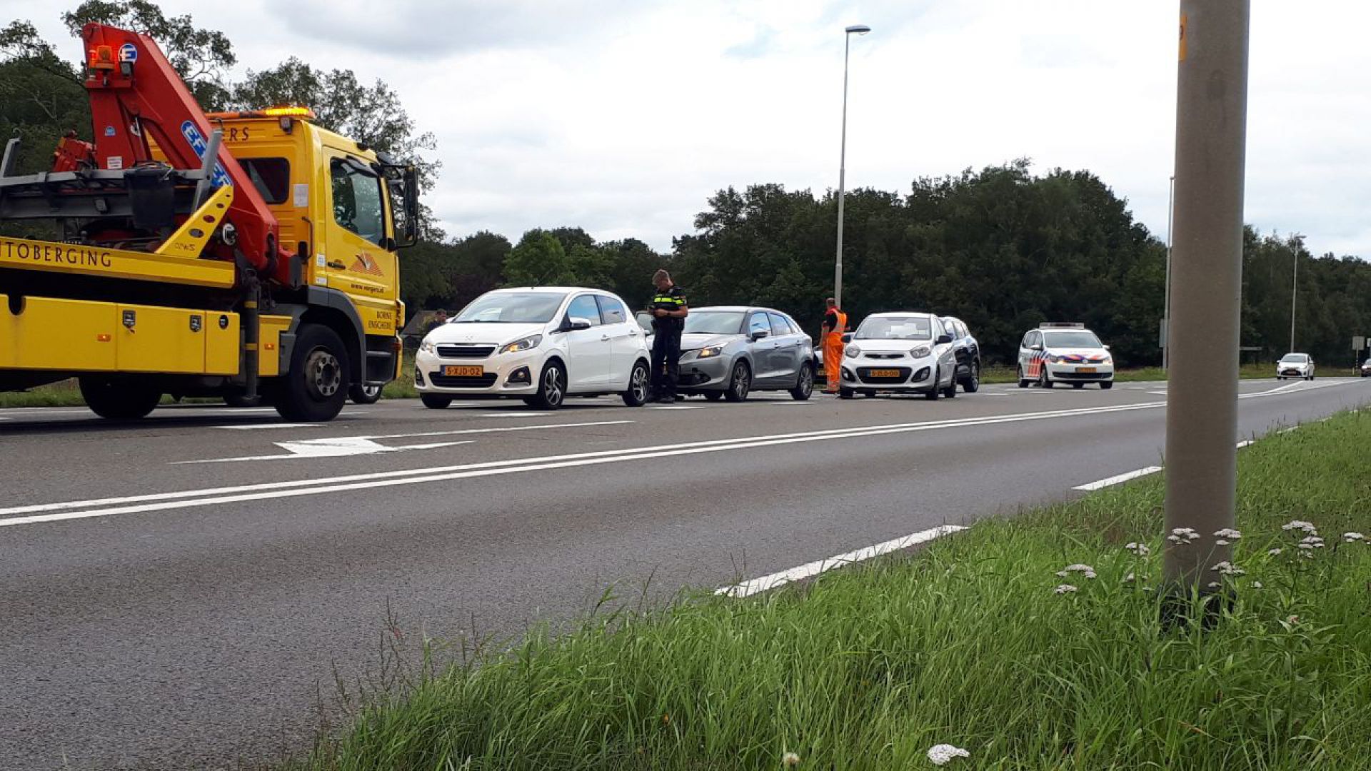 Kettingbotsing op rondweg Delden