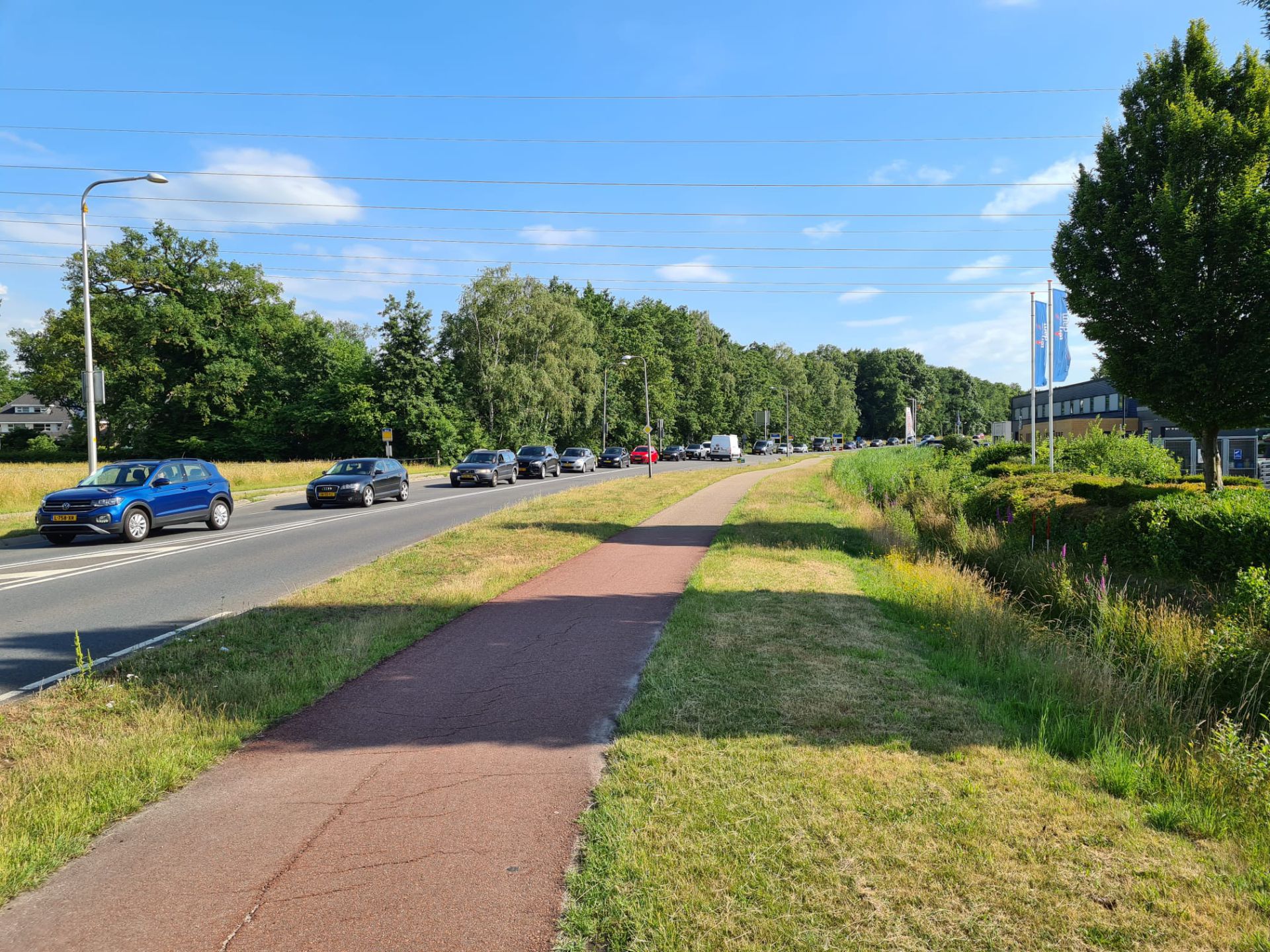 Ook wegen in en om Delden vol door boerenprotest