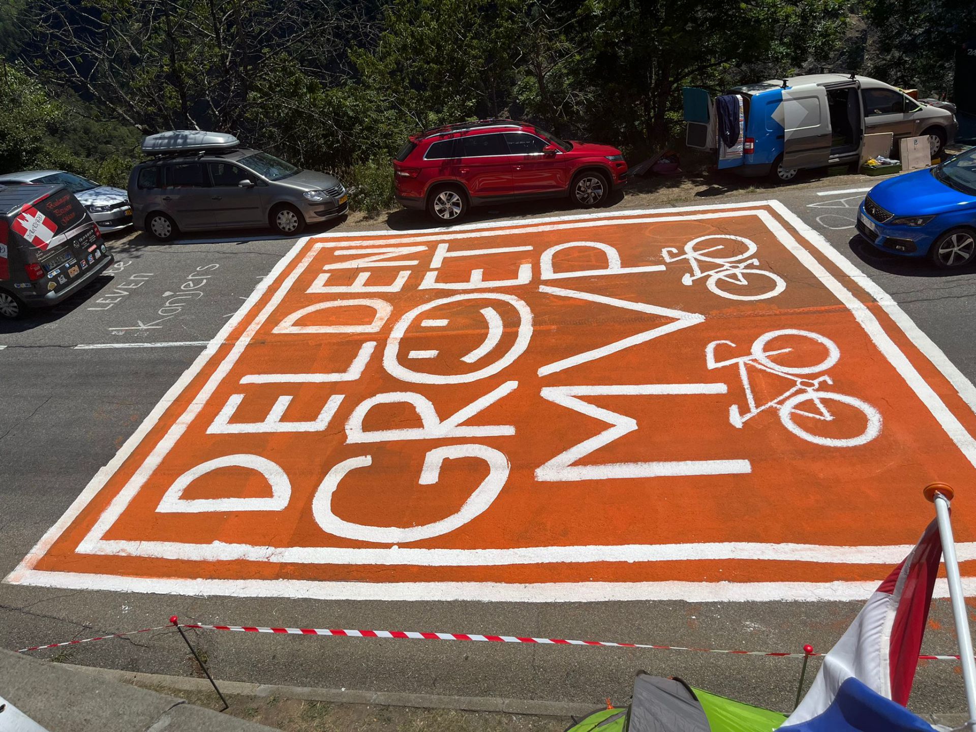 Deldenaren missen Mathieu van der Poel op Alpe d'Huez: &lsquo;De verf is op&rsquo;