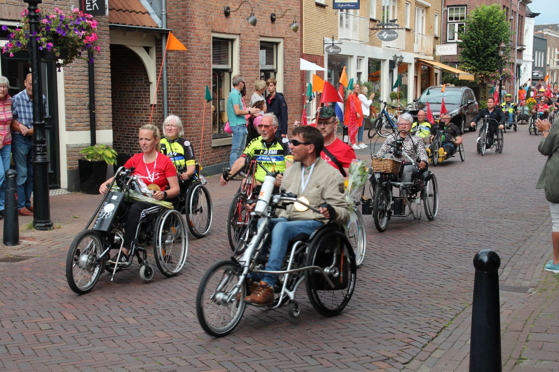 Rolstoel4daagse Delden feestelijk afgesloten