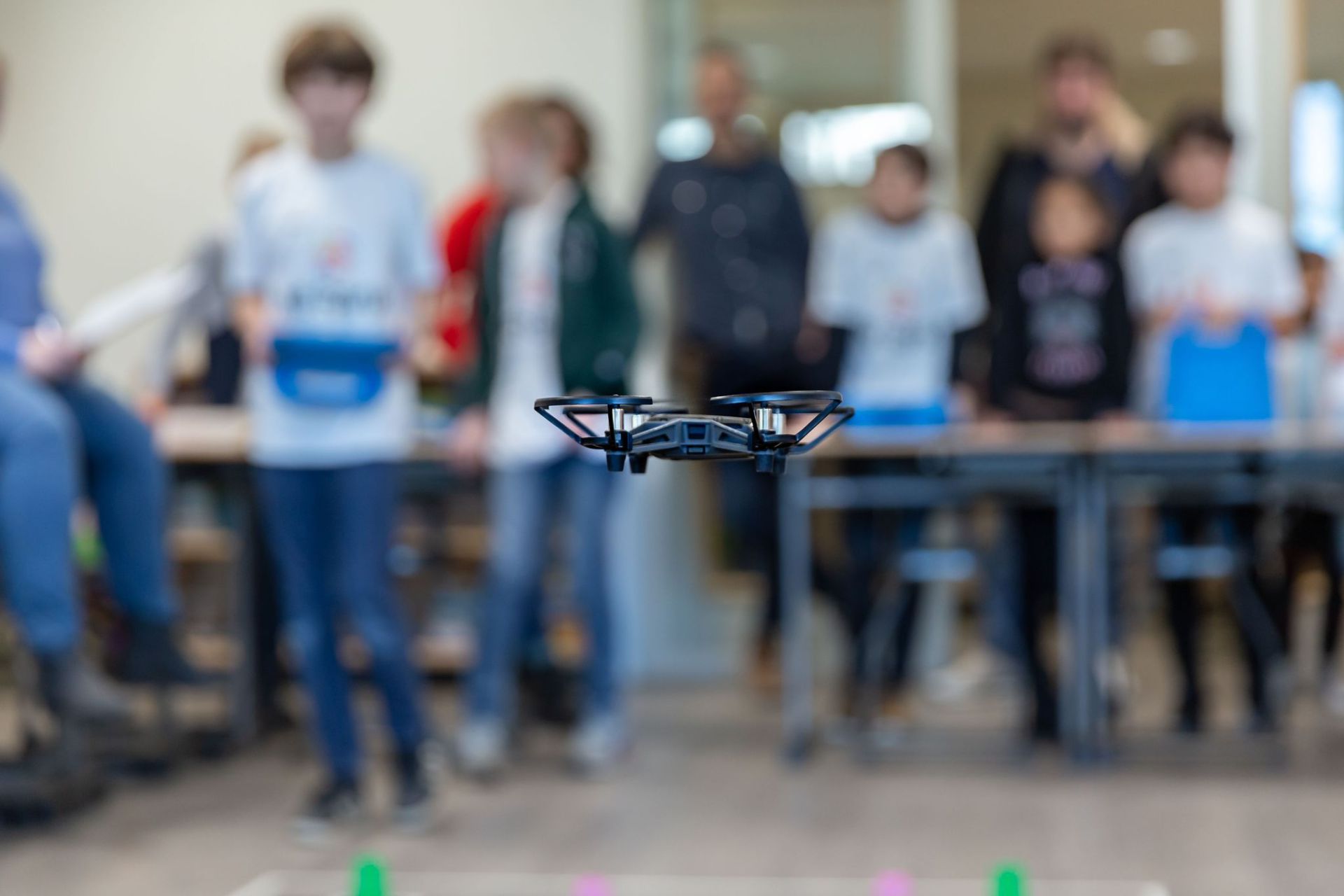 Eerste dronerace voor basisscholieren bij IKC Magenta smaakt naar meer 