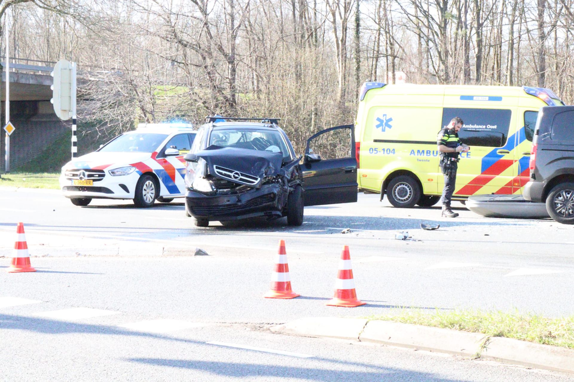 Bestuurder gewond bij aanrijding aan Deldenerstraat tussen Delden en Hengelo