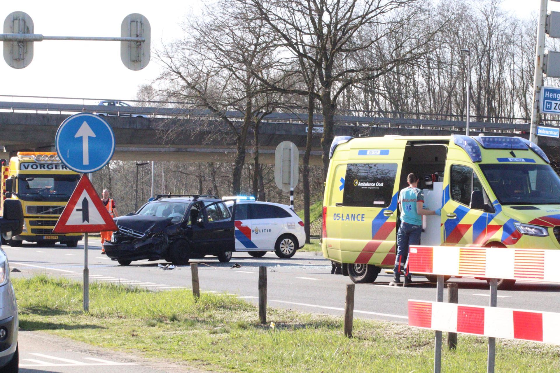 Bestuurder gewond bij aanrijding aan Deldenerstraat tussen Delden en Hengelo