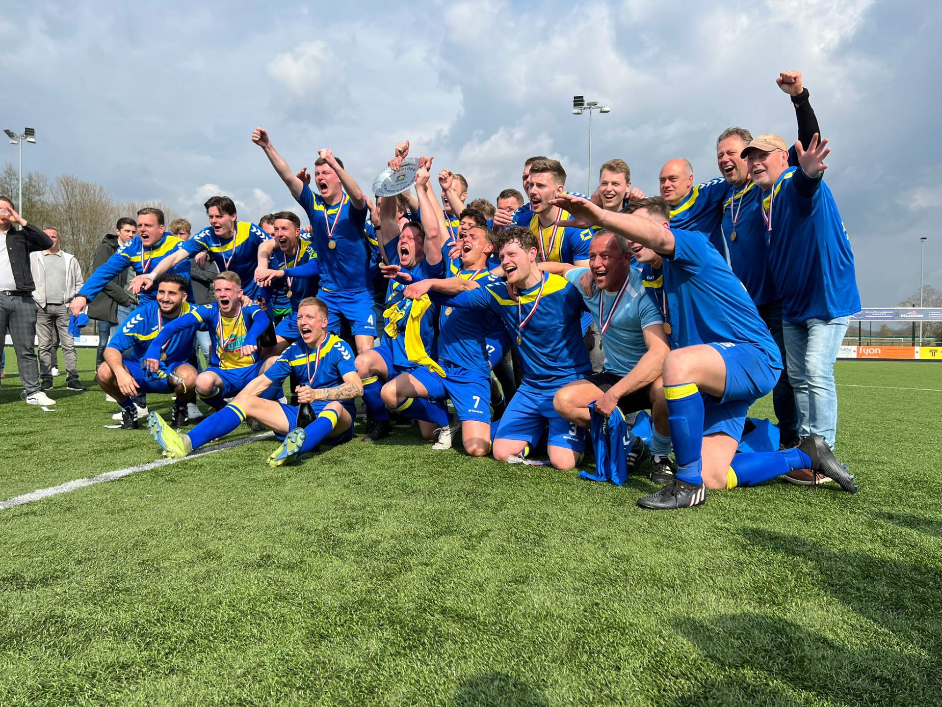 Video: SV Delden pakt kampioenschap in Vierde Klasse B!