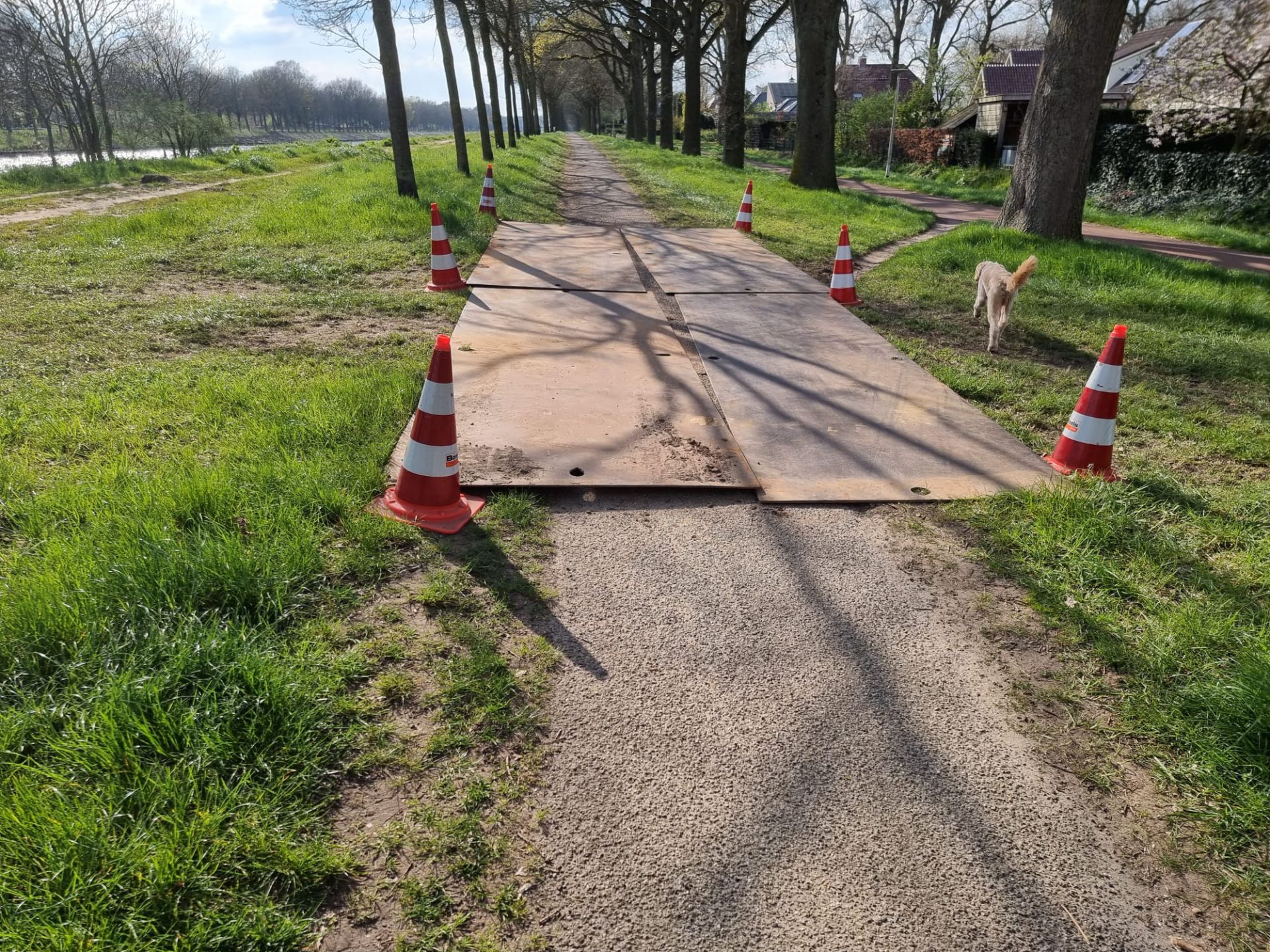 Gehavend fietspad langs Twentekanaal bij Delden gerepareerd: CDA stelt vragen