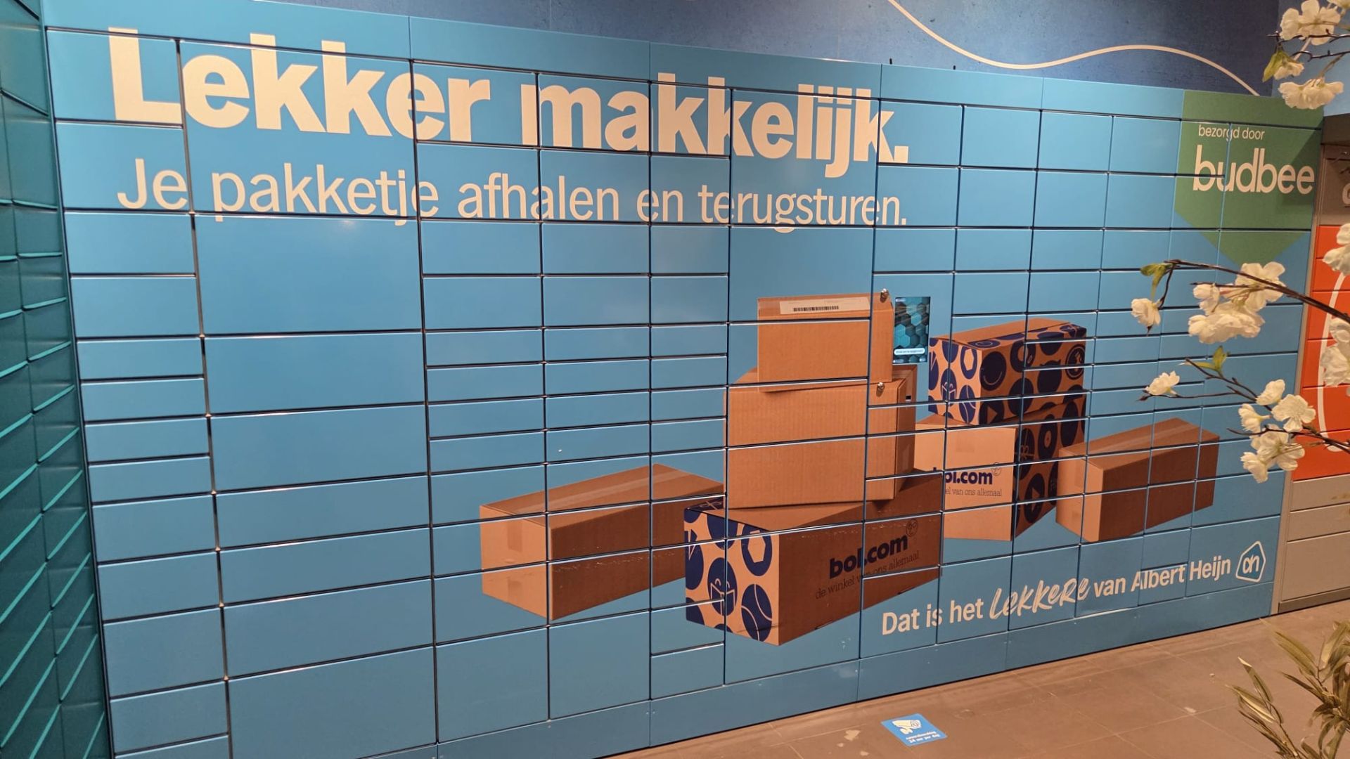 Pakketten ophalen en versturen? Zo geregeld bij Albert Heijn Bekman