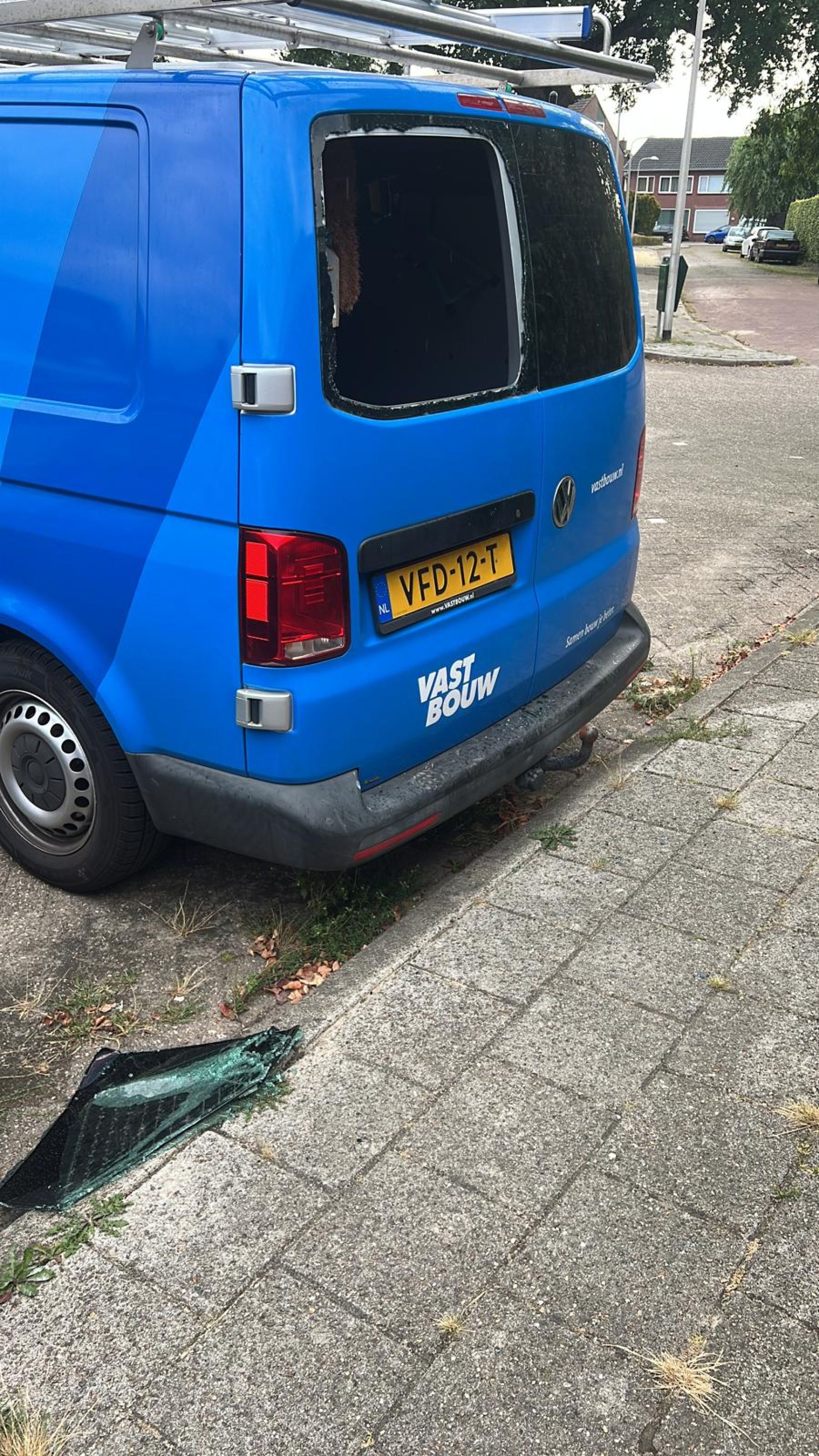 Duizenden euro&rsquo;s aan gereedschap gestolen uit bedrijfsbus in Delden