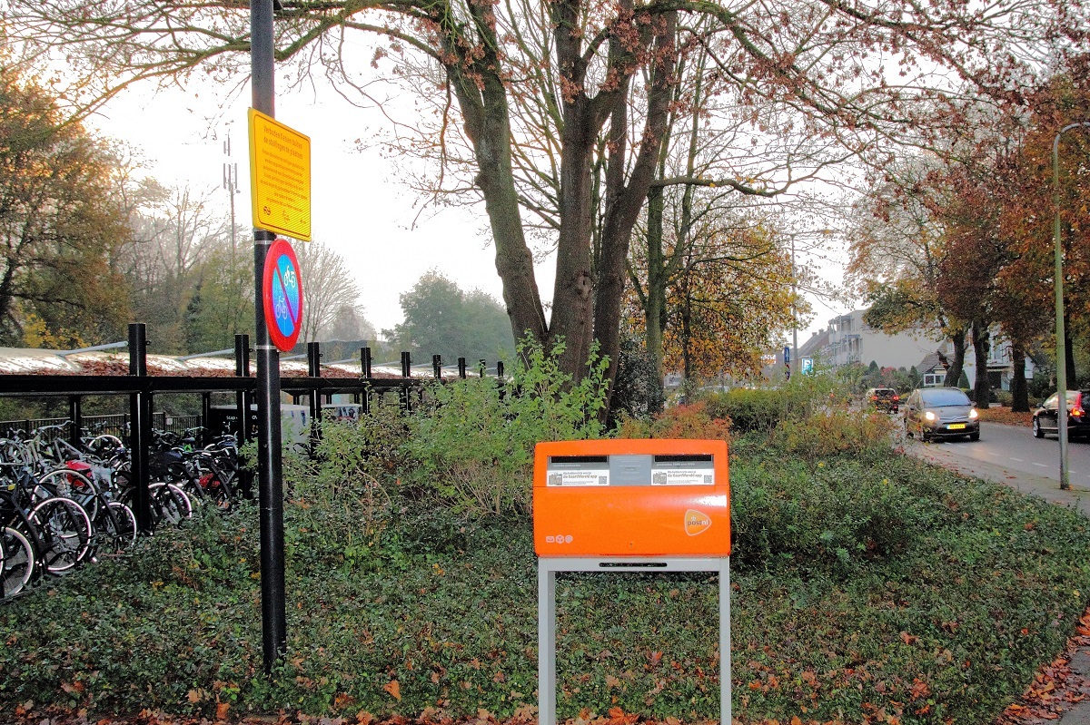 Twee elektrische fietsen gestolen van station Delden