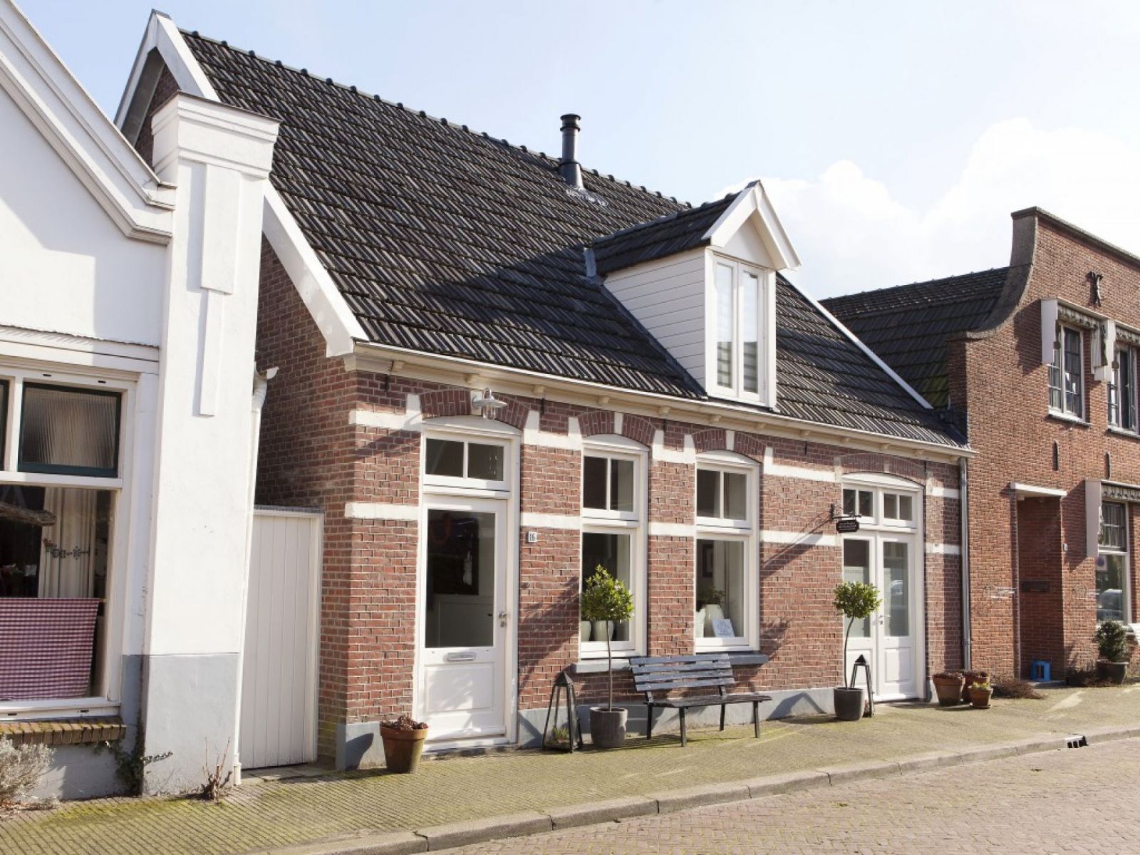 Deldens Bed-en-Breakfast Den Soeten inval in de verkoop