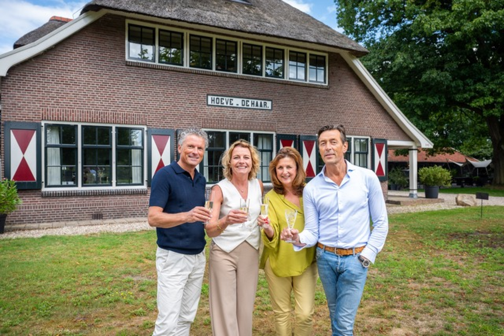 Nieuwe eigenaren voor Hoeve de Haar: Petra en Maurice dragen het stokje over aan Irma en Michel