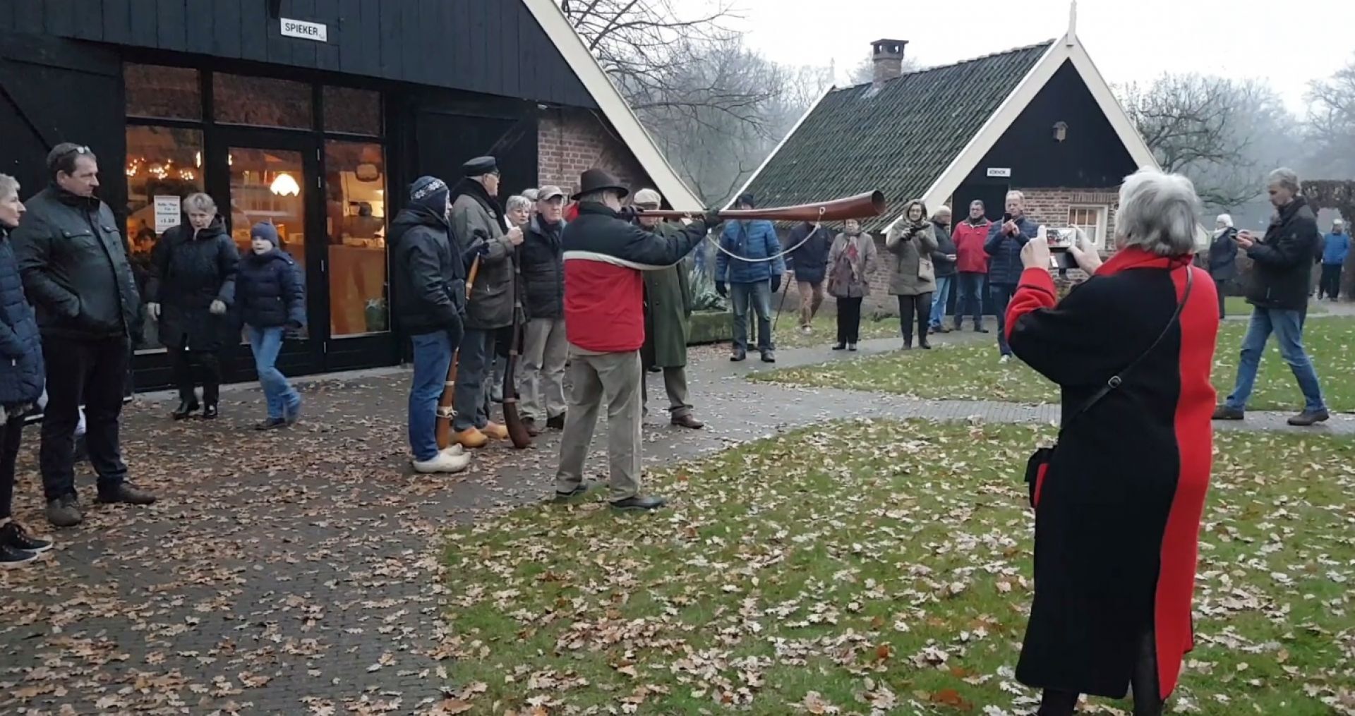  Midwinterhoornblazers trappen seizoen af bij museumboerderij Wendezoele