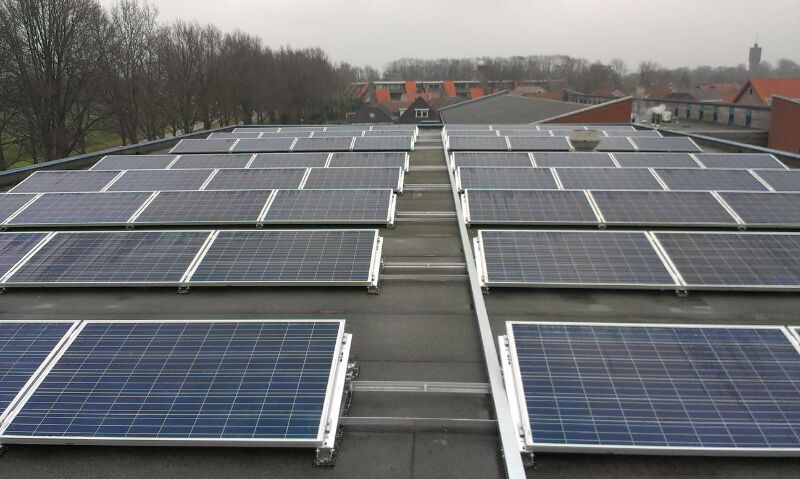 CDA Hof van Twente wil meer zonnepanelen op bedrijfsdaken