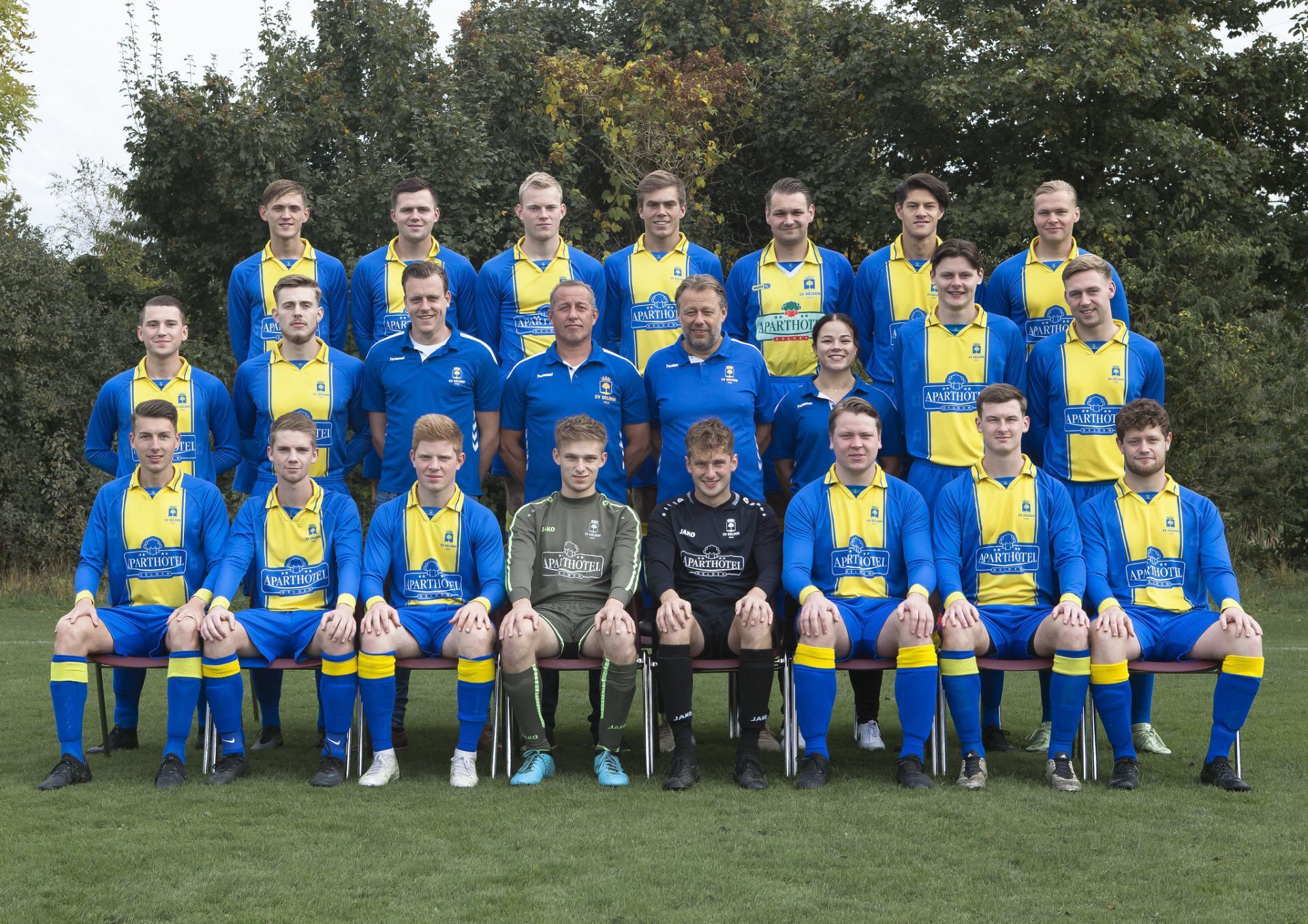 Delden wint matig duel in Neede en blijft bovenin meedraaien