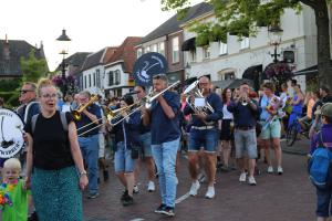 Intocht Avond4daagse Delden 2023