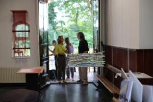Opening van de beeldenexpositie Kunststation Delden