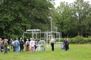 Opening van de beeldenexpositie Kunststation Delden