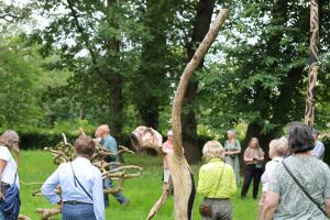 Opening van de beeldenexpositie Kunststation Delden