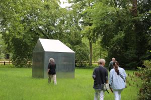 Opening van de beeldenexpositie Kunststation Delden