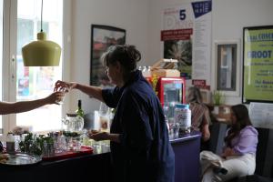 Opening van de beeldenexpositie Kunststation Delden