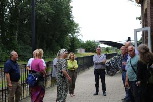 Opening van de beeldenexpositie Kunststation Delden